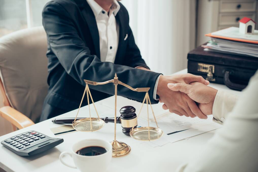 How Dubai’s Top Criminal Defense Attorneys Handle High-Stakes Cases