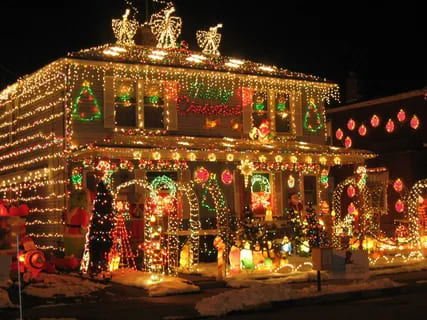 Seasonal Brilliance Courtesy of a Christmas Light Decorating Company