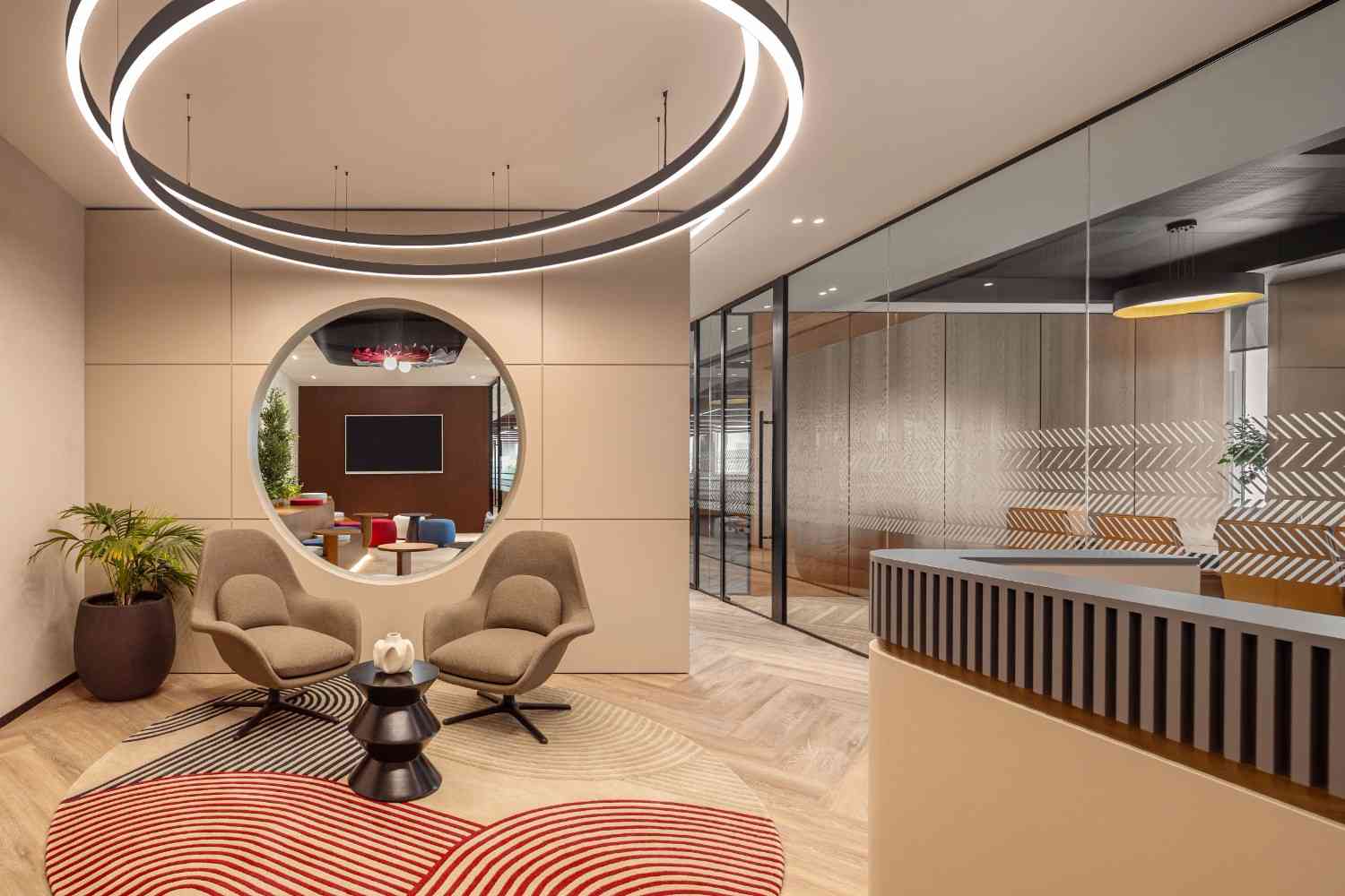 How Interior Design Companies in Dubai Deliver Custom Solutions